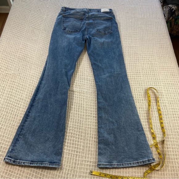 Zara Women's Classic Blue Flare Jeans stretch size 10 bell bottom high rise - Picture 3 of 11